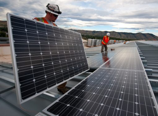 Solarni bum obara emisije: Kina na putu ka klimatskom preokretu